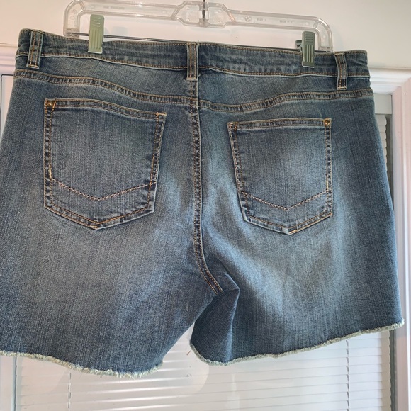 NWT Apt9 denim shorts 14 - Picture 5 of 5